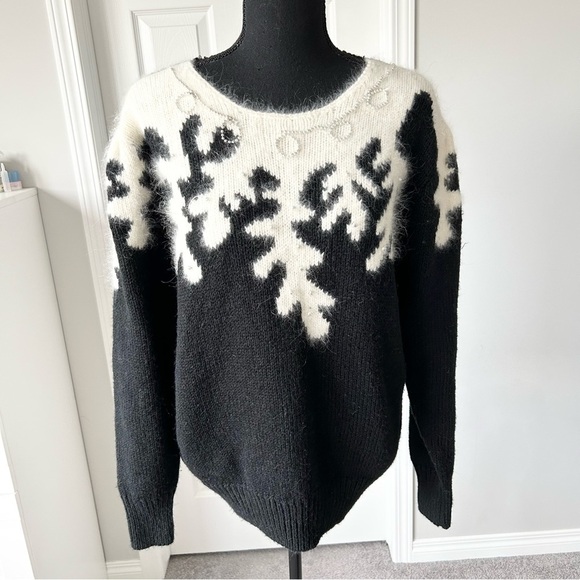 Vintage  80s Miréne Rabbit Hair Blend Faux Pearl Accents Sweater - Picture 1 of 14